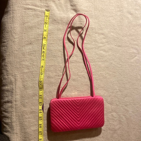 VINTAGE JUDITH LEIBER for Bonwit Teller rose pink satin shoulder bag - Picture 1 of 6